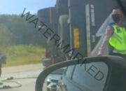 Sopir Mengantuk,  Bus Terguling di Tol Terbanggi Besar