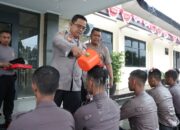 Sebanyak 10 Bintara Remaja, Melaksanakan Tradisi Pembaretan Di Polres Lampung Timur