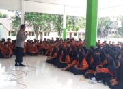 Kasat Binmas Polres Lamteng Memberikan Materi Terkait Perundungan Kenakalan Remaja Narkotika dan Bahaya Pergaulan Bebas di SMP N 2 Terbanggi Besar
