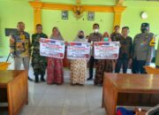 Bhabinkamtibmas Laksanakan Pengamanan Penyaluran BLT Di Desa Solowire Kec. Kebonagung