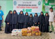 Jelang Akhir Tahun, Jajaran Reaksi.co.id Lampung Bagikan Sembako dan Taliasih di Yayasan Yatim Piatu Al Banat