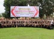 Upacara Korp Raport Kenaikan Pangkat 63 Personel Polres Lampung Tengah di Awal Tahun 2023