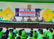 Cegah Kenakalan Remaja, Kapolsek Kedaton Pimpin Penandatangan Pakta Integritas di SMP Muhammadiyah 3 Bandar Lampung