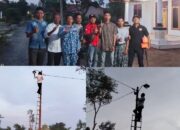 Warga Lakukan Pemasangan, Perawatan LPJU Dan Penyemprotan Rumput Tepi Jalan Menuju Rumah Ibadah.