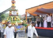 Gunungan Megono dan Hasil Bumi Siap Diusung pada Syawalan di OW Linggoasri 