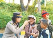 Dokkes polres Lamsel dr Cantika Tara Sabilla FYP di Tik Tok Gegara Ramah Sama Ibu Pemudik di Pelabuhan Bakauheni