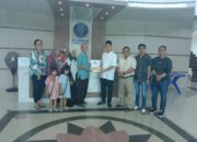 DPC Peradi Bandar Lampung Berikan Santunan Keluarga Anggota yang Meninggal Dunia