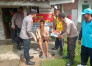Berikan Bansos, Wujud Kepedulian Kapolsek Seputih Surabaya Kepada Masyarakat Lansia