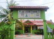 Kepsek SMPN 5 Natar Diduga Kondisikan Siswa Beli LKS di Warung Dekat Sekolah