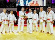 Sabuk Hitam Judo Bagi Kapolri, Hadiah Lain Kala Hari Bhayangkara Ke-77