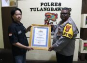 HUT Bhayangkara Ke-77 Kapolres Tulang Bawang Dapatkan Penghargaan Utama dari Media Pikiran Lampung Grup