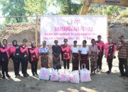 Ketum Bhayangkari Berikan Bantuan Kepada Anak Stunting di Desa Reruwairere