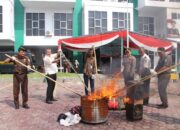 Wakapolres Pringsewu Hadiri Pemusnahan Barang Bukti di Kantor Kejaksaan Negeri Pringsewu