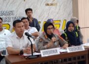 Tim Forensik Otopsi Penemuan Empat Mayat di Kawasan Pesisir Lampung, Dirkrimum Polda Buka Layanan Hotline Untuk Masyarakat yang Kehilangan Anggota Keluarga