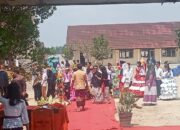 Peringati Hari Sumpah Pemuda SMP N 01 Putra Rumbia Gelar acara fashion show Budaya