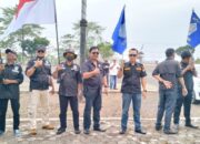 Puluhan Massa dari Berbagai Element Masyarakat Gelar Aksi Damai di Kantor Bupati