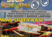 Gratifikasi Mencapai Rp 3,8 Milyar dari Siswa Mutasi Sekolah dan Pungutan Bantuan Pembangunan Masjid.