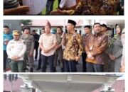 Bupati OKI, Sambut Hangat Massa Aksi Demo Di Halaman Kantor Pemerintahan Daerah 