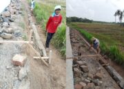 Pembangunan Talud di Desa Trimo Mukti Buat Masyarakat Kecewa, Diduga Adanya Kecurangan Bahan Material