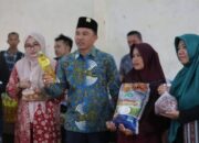 Parosil Bupati Lambar Kunjungi Operasi Pasar Murah di Balai Pekon Tiga Jaya