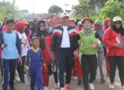 Bupati Lampung Barat Hi Parosil Mabsus dan Wakil di Sambut Antusias Dalam Acara Jalan Sehat Bersama Masyarakat