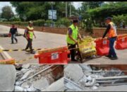 Tim Konsultan Group 31 PT. Mayang Sari Tinjau Lokasi Jalan Nasional Amblas Di Lampung Utara