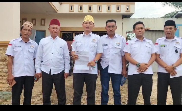 Diduga Kampanye Sara, Jurkam Cakada Dilaporkan Laskar Lampung Lampura Ke Bawaslu