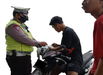 Aturan Keluar Kota Menggunakan Kendaraan Mobil dan Motor, Simak!