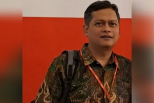 mulai berhembus angin dinamika pada internal tubuh Partai Demokrat (PD) dari Bumi Rua Jurai tentang “beberapa” nama yang muncul berseliweran sebagai kandidat yang akan menggantikan posisi