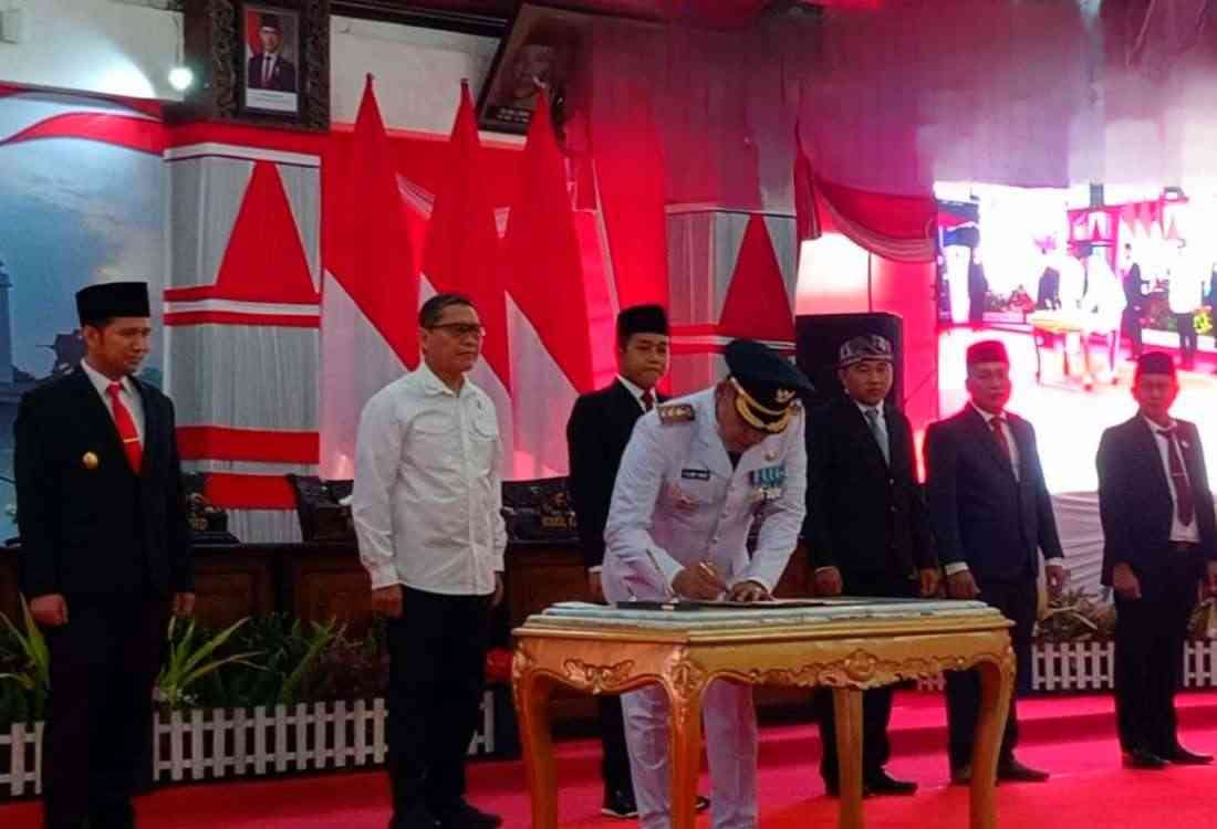 Upacara Sertijab Bupati dan Wakil Bupati Sampang 2025-2030, H. Slamet Junaidi dan H. Ahmad Mahfudz Resmi Memimpin