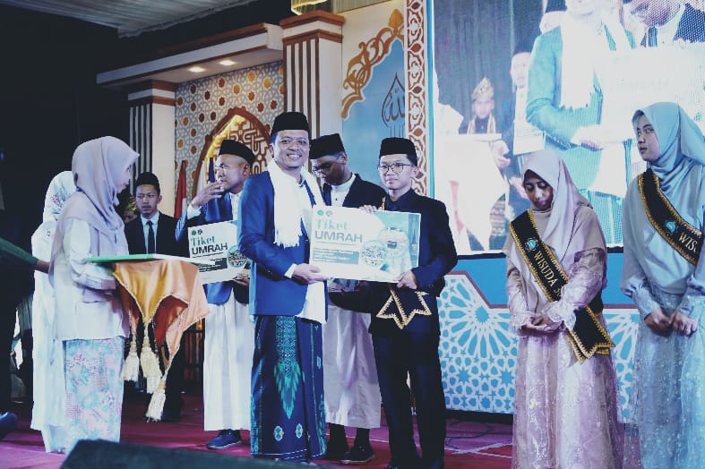 Bupati Pringsewu Hadiri Haflah Takhrij Wa Tahfizh IMBOS