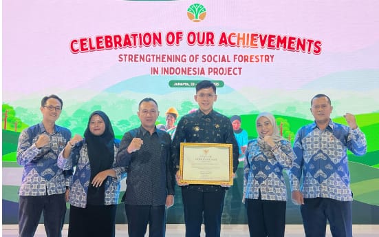 Bupati Lamsel Egi Bawa Pulang Penghargaan Bergengsi Dari Jakarta, Lamsel Daftar Elit 6 Daerah Terbaik Se-Indonesia