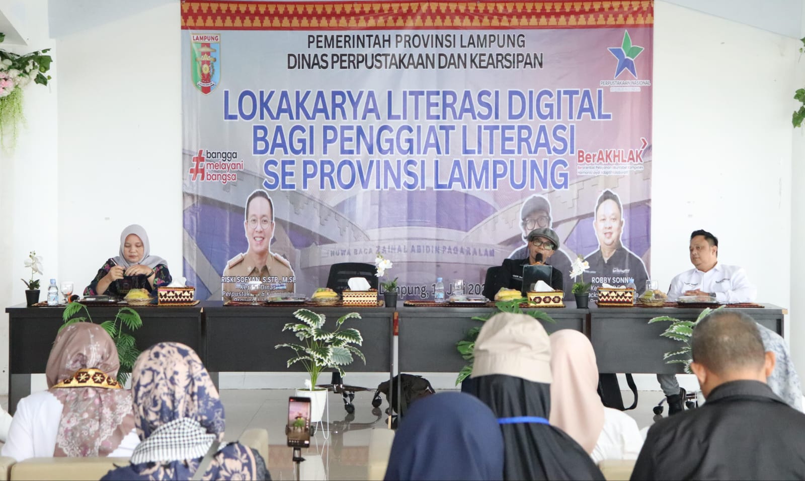 Hadapi Tantangan Era Digital, Diperpus Lampung Bekali Penggiat Literasi Melalui Lokakarya