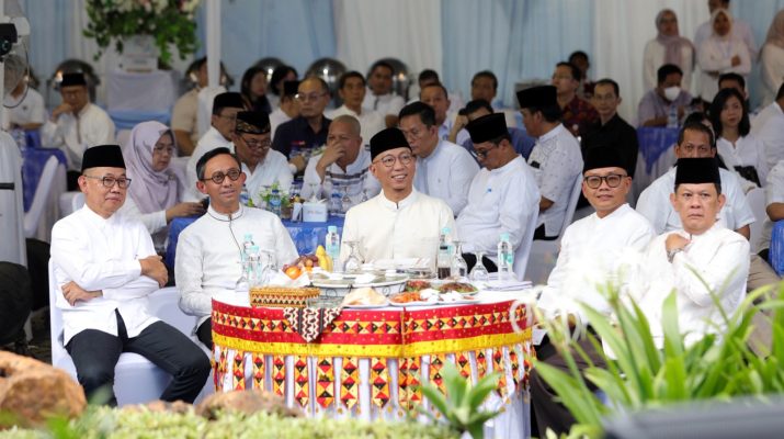 Gubernur Mirza Buka Puasa Bersama Lembaga Jasa Keuangan dan Perbankan di Kantor Pusat Bank Lampung
