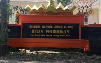 Diduga Sarat Penyimpangan Anggaran Proyek Jamban Milik Dinas Pendidikan Lampung Selatan Jadi Gunjingan Elemen Masyarakat