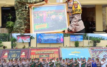 Pangdam XXI/Radin Inten Mayjen TNI Kristomei Sianturi Kunjungi Polres Tanggamus, Tekankan Soliditas TNI-Polri
