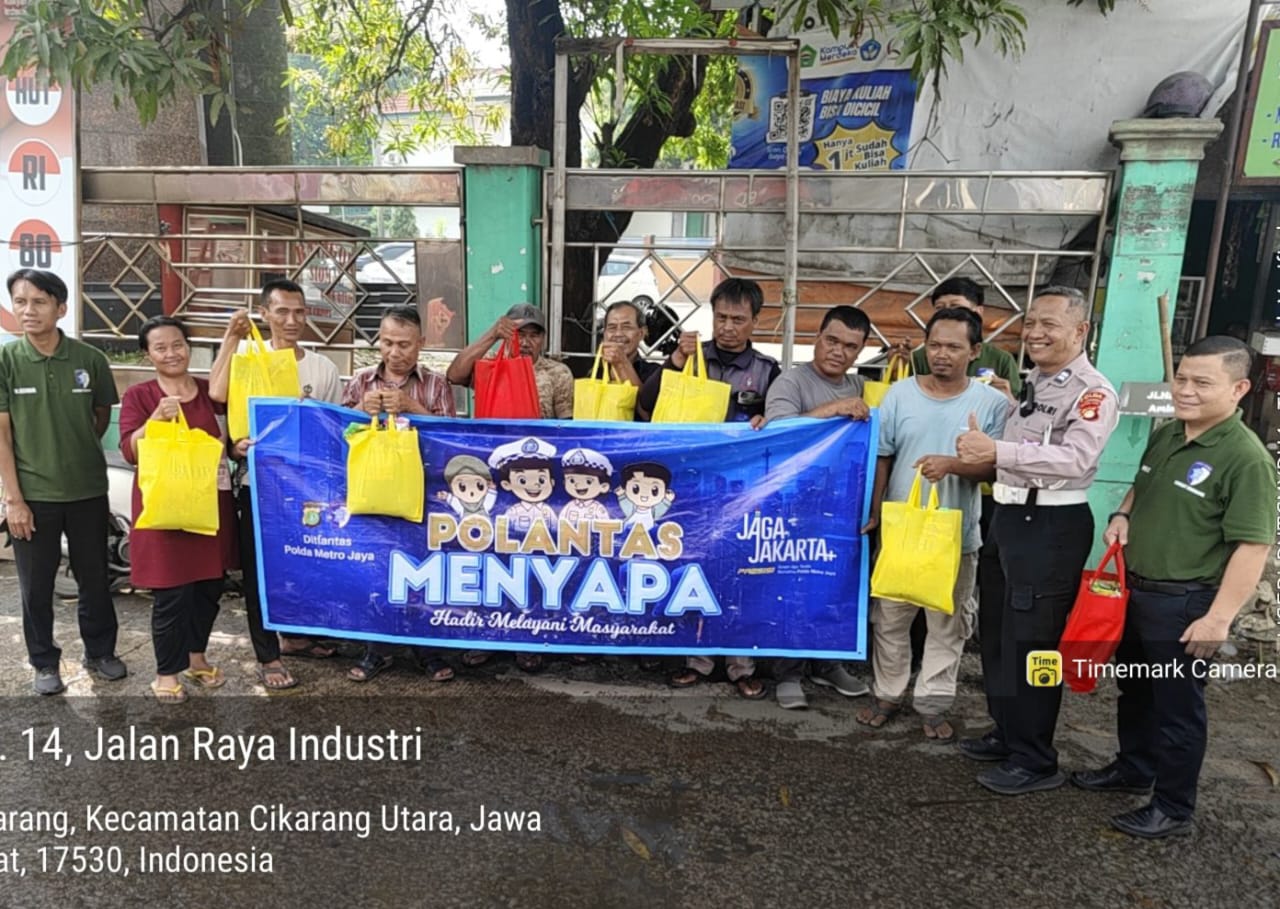 Personel Polri Samsat Kab Bekasi Gelar Giat Sosial Polantas Menyapa Disambut Positif Masyarakat