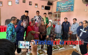 Polda Lampung Dampingi Bapanas dalam Penyaluran Bantuan Pangan di Dua Desa di Tubaba