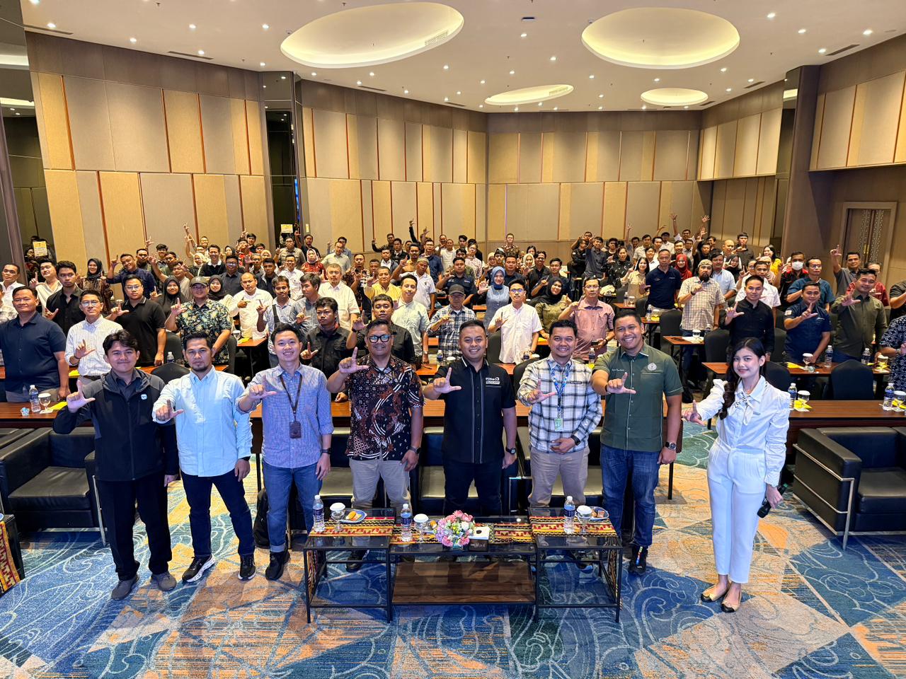 Pertamina Patra Niaga Regional Sumbagsel Tingkatkan Kapasitas Seluruh SPBU Lampung melalui Pelatihan Standar Layanan, Ekosistem EV, dan Bisnis Non Fuel