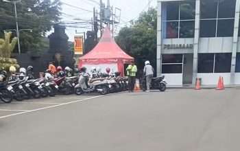 Warganet Dikagetkan Dugaan Parkir Liar di Halaman Polresta Malang Kota