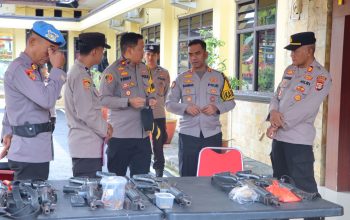 Kapolres Tanggamus Cek Senpi Dinas dan Administrasi Logistik, Pastikan Penyimpanan Sesuai SOP