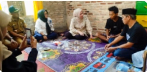 Bentuk Kepedulian Wakil Ketua lll DPRD Lamsel Bela Jayanti Kunjungi Warga Korban Pekerja Ilegal di Merauke