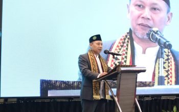 Deputi Kemenko PMK Tegaskan Peran Strategis Ulama dalam Perdamaian Dunia Pada Seminar Internasional Ulama di Lampung