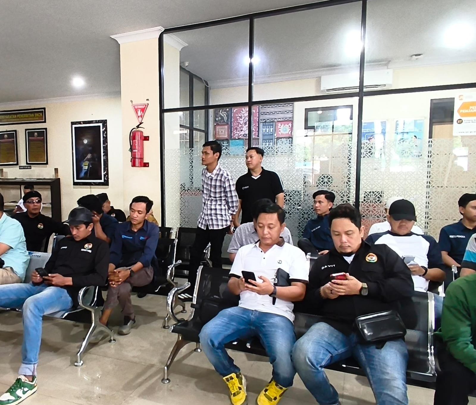 Puluhan Wartawan di Lampung Gruduk Polresta, Laporkan Dugaan Ancaman Oknum Pejabat