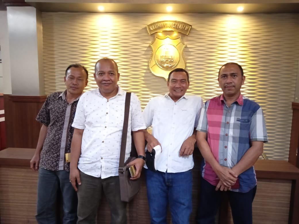 AJP Lampung Barat Somasi Balik Kantor Hukum GEBOK-NN Kita Buktikan di Ranah Hukum Siapa yang Sesungguhnya Buta Hukum