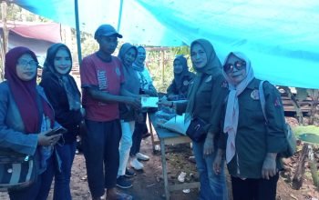 DPK IWANI Kabupaten Pesawaran Salurkan Bantuan Ke Korban Musibah Rumah Roboh di Desa Kedondong