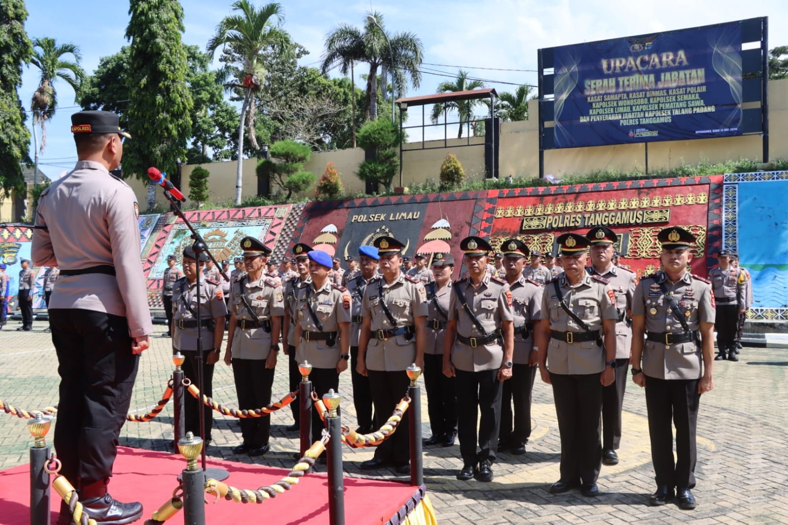 Kapolres Tanggamus Pimpin Sertijab Sejumlah Pejabat Utama dan Kapolsek Jajaran