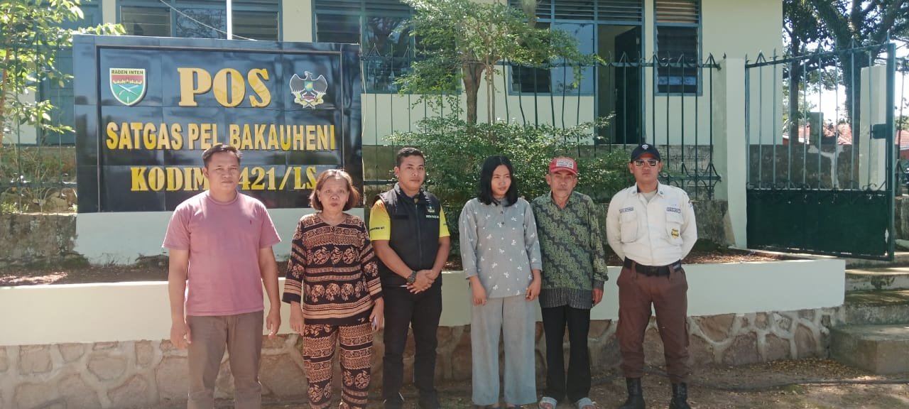 Satgas Kodim 0421/Ls Evakuasi Wanita Linglung di Pelabuhan Bakauheni, Berhasil Dipertemukan Dengan Keluarga