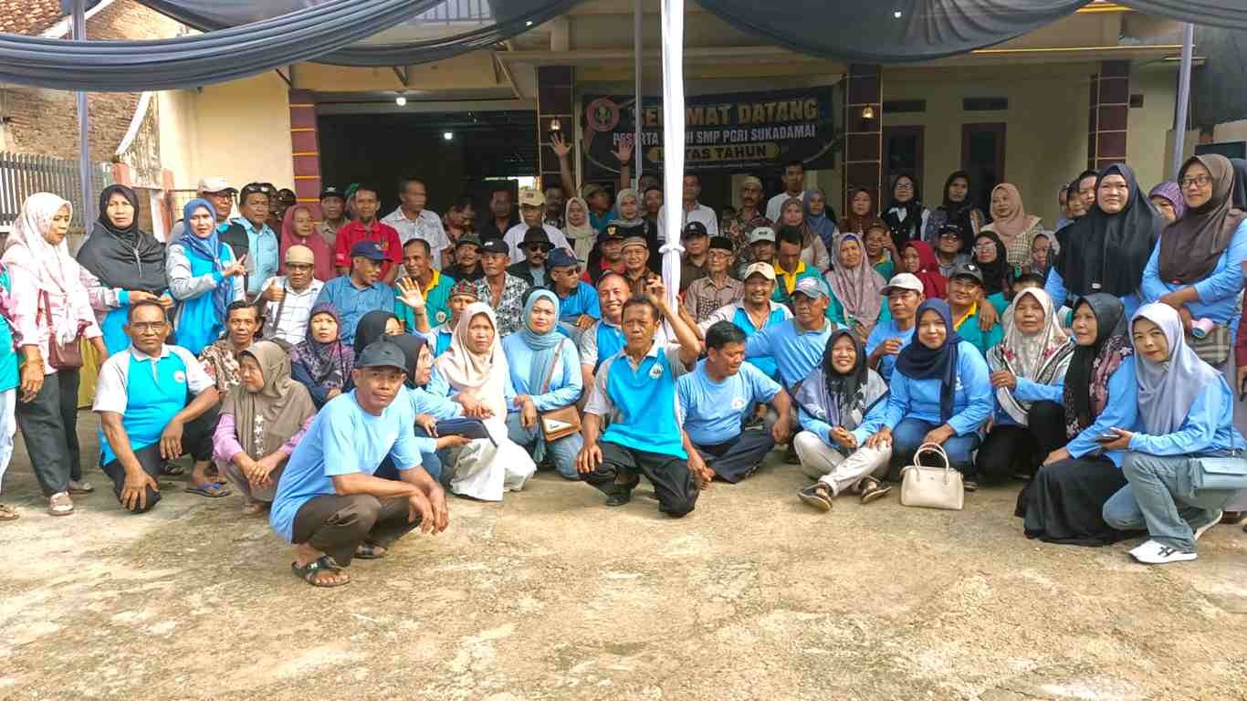 46 Tahun Tak Memudarkan Persahabatan, Ratusan Alumni SMP PGRI Sukadamai Gelar Reuni Akbar Lintas Angkatan