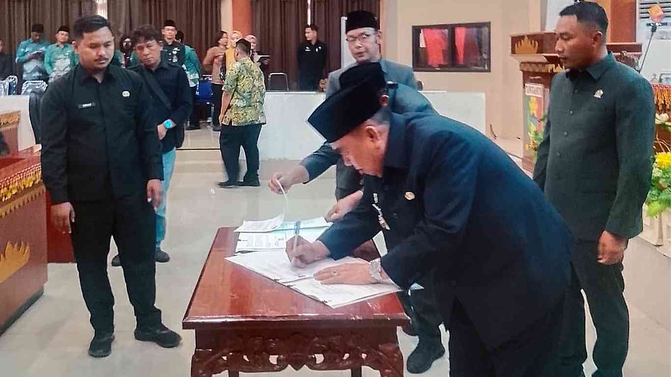 DPRD Tanggamus Setujui Tiga Ranperda dan Bahas LKPJ Bupati Tahun Anggaran 2025